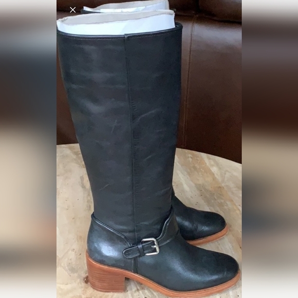 Coach Cecelia boots - Picture 3 of 4